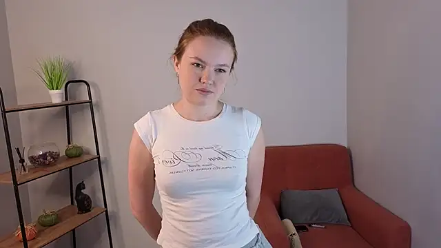 Kira Lemos online show from 06/12/26, 10:03