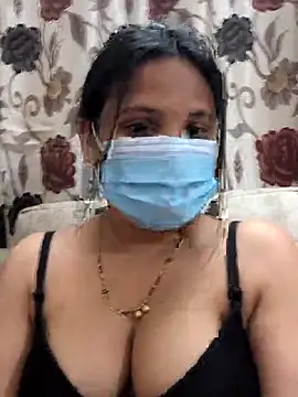 Snapshot of filmycoupleash1 chatting on 04/11/26, 02:43 filmycoupleash1 online show from 04/11/26, 02:43