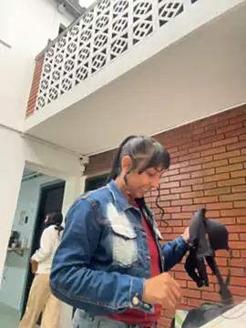 MELIZ QUEEN online show from 05/04/26, 12:12