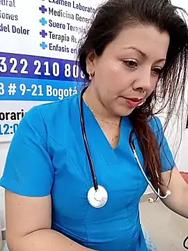Snapshot of SARA_21- chatting on 05/18/26, 01:17 SARA 21- online show from 05/18/26, 01:17