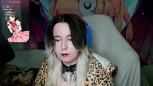 Snapshot of mirabite_ chatting on 04/13/26, 07:36 mirabite online show from 04/13/26, 07:36