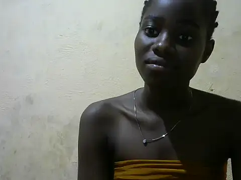 Snapshot of Rerpuss1 chatting on 04/13/26, 02:44 Rerpuss1 online show from 04/13/26, 02:44