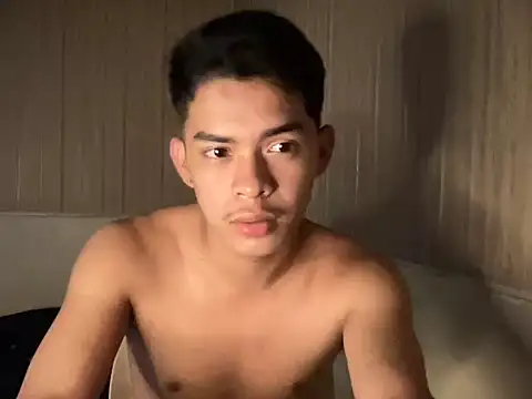 Snapshot of yourhotasian_jhonpol16 chatting on 07/07/26, 08:51 yourhotasian jhonpol16 online show from 07/07/26, 08:51