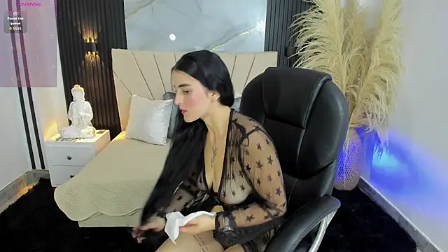 Snapshot of DOMINIKA_LOVY chatting on 04/28/26, 05:51 DOMINIKA LOVY online show from 04/28/26, 05:51