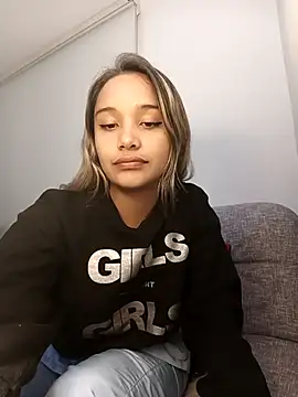 Miss Taniac online show from 04/14/26, 01:33