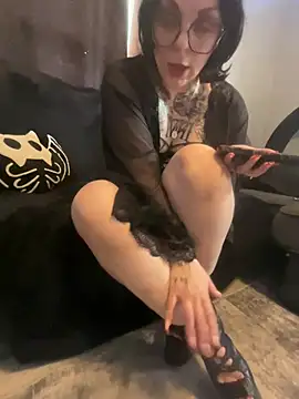 AmalaHexx online show from 04/12/26, 10:48