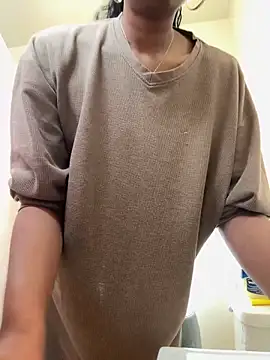 Snapshot of MsSexy2u chatting on 04/13/26, 03:28 MsSexy2u online show from 04/13/26, 03:28