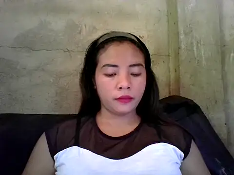 pinayysimple online show from 04/29/26, 02:37