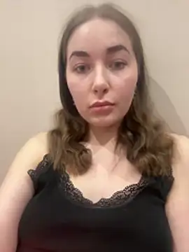 Doris2222 online show from 04/14/26, 07:53