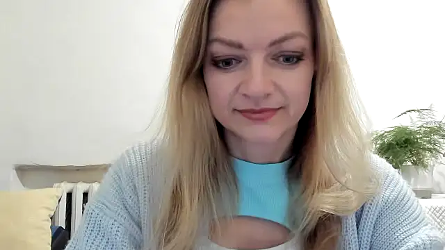 Snapshot of Severina7 chatting on 04/15/26, 07:10 Severina7 online show from 04/15/26, 07:10