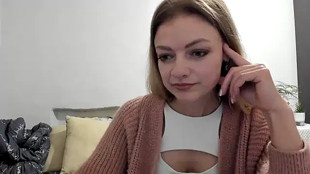 Snapshot of Severina7 chatting on 04/22/26, 07:48 Severina7 online show from 04/22/26, 07:48