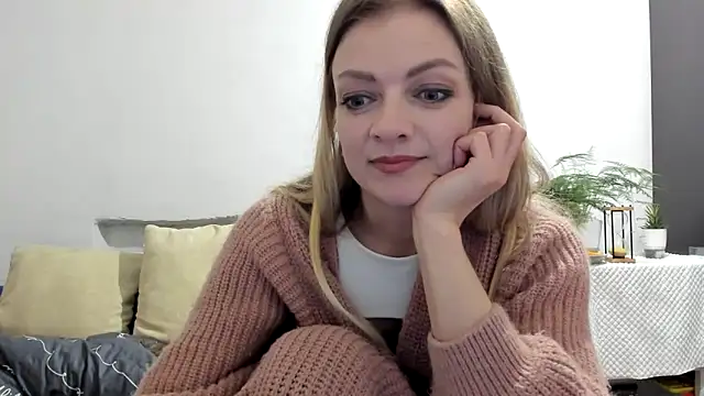 Snapshot of Severina7 chatting on 04/27/26, 07:34 Severina7 online show from 04/27/26, 07:34