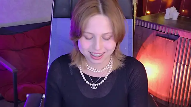 VivienneHebert online show from 06/26/26, 12:42