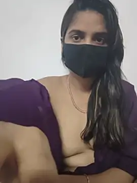 Snapshot of sexy_bhabhii chatting on 07/05/26, 05:31 sexy bhabhii online show from 07/05/26, 05:31