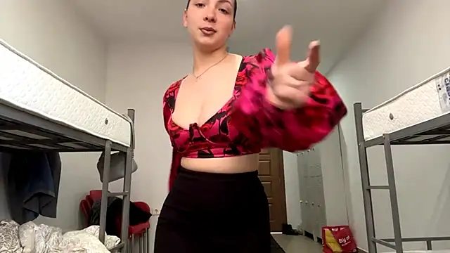 SharieLangan online show from 04/24/26, 03:58