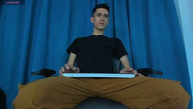 nezonx online show from 05/13/26, 08:16