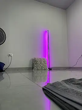 nezonx online show from 06/11/26, 02:44