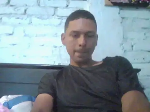 Snapshot of PROSTITUTO-RICO chatting on 04/20/26, 06:09 PROSTITUTO-RICO online show from 04/20/26, 06:09
