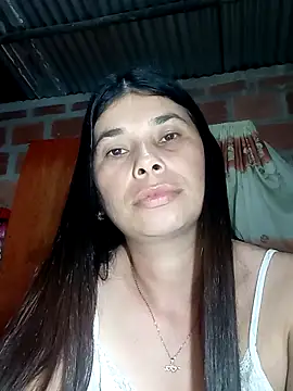 Snapshot of Sexy-Violet-20 chatting on 04/15/26, 03:35 Sexy-Violet-20 online show from 04/15/26, 03:35