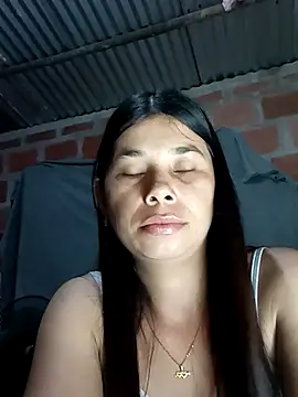 Snapshot of Sexy-Violet-20 chatting on 04/16/26, 04:13 Sexy-Violet-20 online show from 04/16/26, 04:13