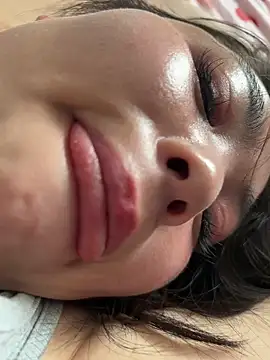 Snapshot of Shui_Duoduo chatting on 04/15/26, 02:18 Shui Duoduo online show from 04/15/26, 02:18