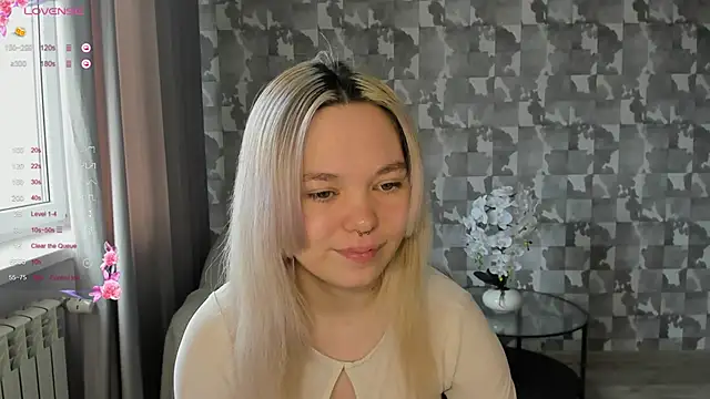 Snapshot of Anna_Delon chatting on 04/19/26, 07:07 Anna Delon online show from 04/19/26, 07:07