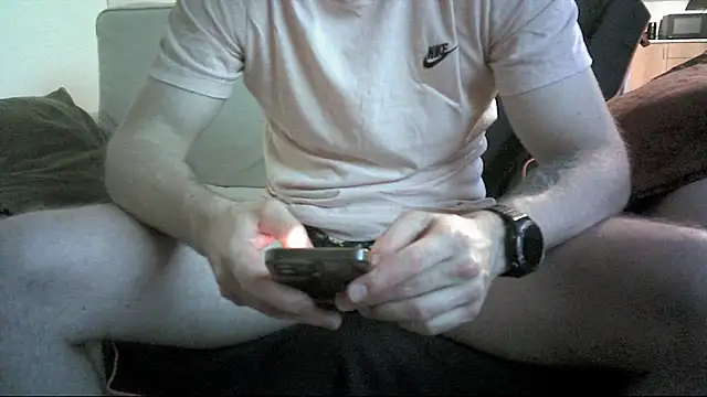 AlexSuperTramp94Model online show from 05/26/26, 06:37