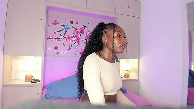 TaylorBloom online show from 05/06/26, 11:37