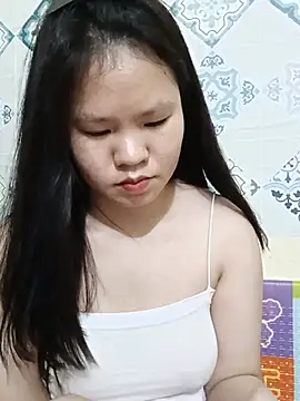 Seraphinahh online show from 06/05/26, 02:23