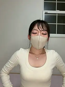 Snapshot of seira6666 chatting on 04/14/26, 12:55 seira6666 online show from 04/14/26, 12:55