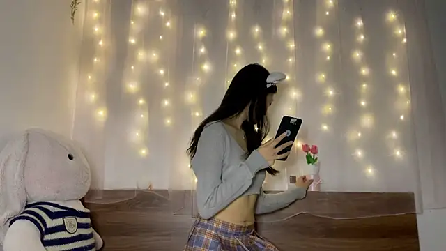 Snapshot of shy_pink_doll chatting on 05/15/26, 03:08 shy pink doll online show from 05/15/26, 03:08