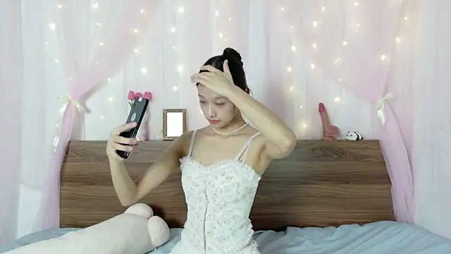 shy pink doll online show from 07/21/26, 03:36