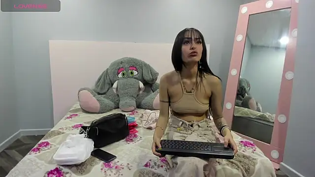 Antonella Bratzz4 online show from 05/28/26, 10:18