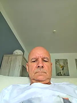 mannohmann5 online show from 06/18/26, 03:27