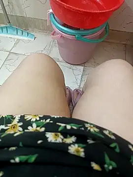 quinnn30 online show from 04/17/26, 08:23