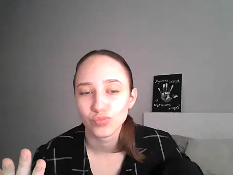DarkMirel online show from 05/06/26, 04:23