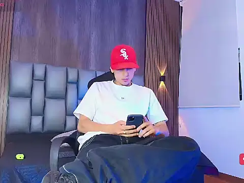 Snapshot of mohamed_malik chatting on 05/08/26, 11:04 mohamed malik online show from 05/08/26, 11:04