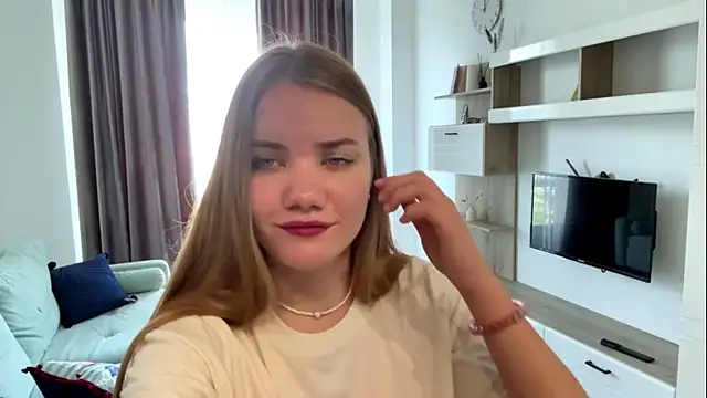 Snapshot of doana_bebriti chatting on 07/08/26, 10:09 doana bebriti online show from 07/08/26, 10:09
