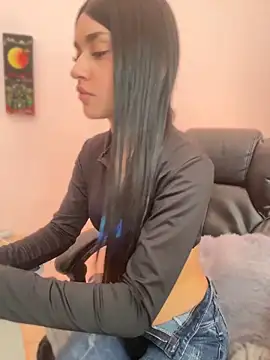 lia ec online show from 04/29/26, 05:30