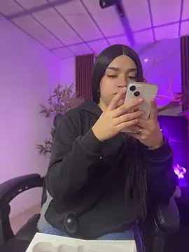 lia ec online show from 05/22/26, 12:11