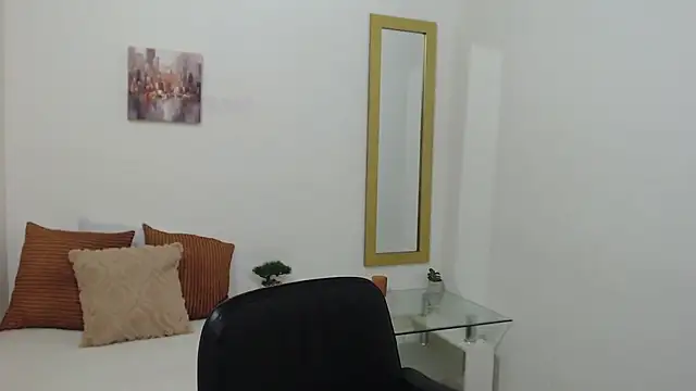 Georgina DelaCruz online show from 04/15/26, 02:35