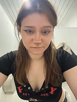 lilimip online show from 05/15/26, 11:39