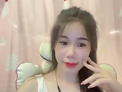Snapshot of Luna3579 chatting on 05/22/26, 08:36 Luna3579 online show from 05/22/26, 08:36