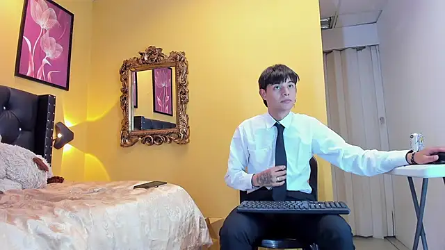 luckk  online show from 05/22/26, 04:41