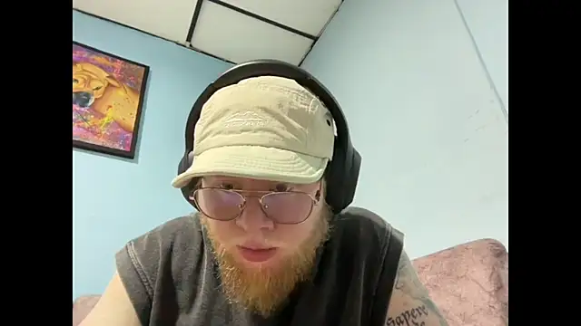 Snapshot of lucas_mike chatting on 04/15/26, 03:46 lucas mike online show from 04/15/26, 03:46