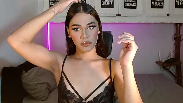 MollyButcher online show from 05/12/26, 02:14