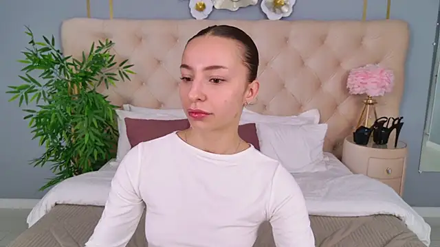 NicoleHarris online show from 05/04/26, 02:51