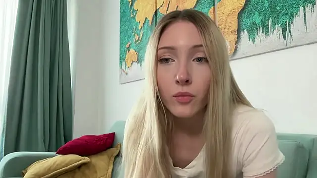 Kattie Petite online show from 05/22/26, 04:01