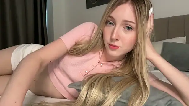 Kattie Petite online show from 05/23/26, 04:00
