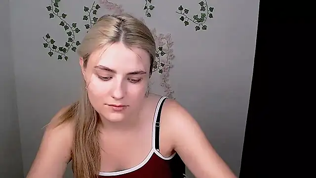 Snapshot of _shy_sabrina__ chatting on 06/30/26, 12:39 shy sabrina online show from 06/30/26, 12:39